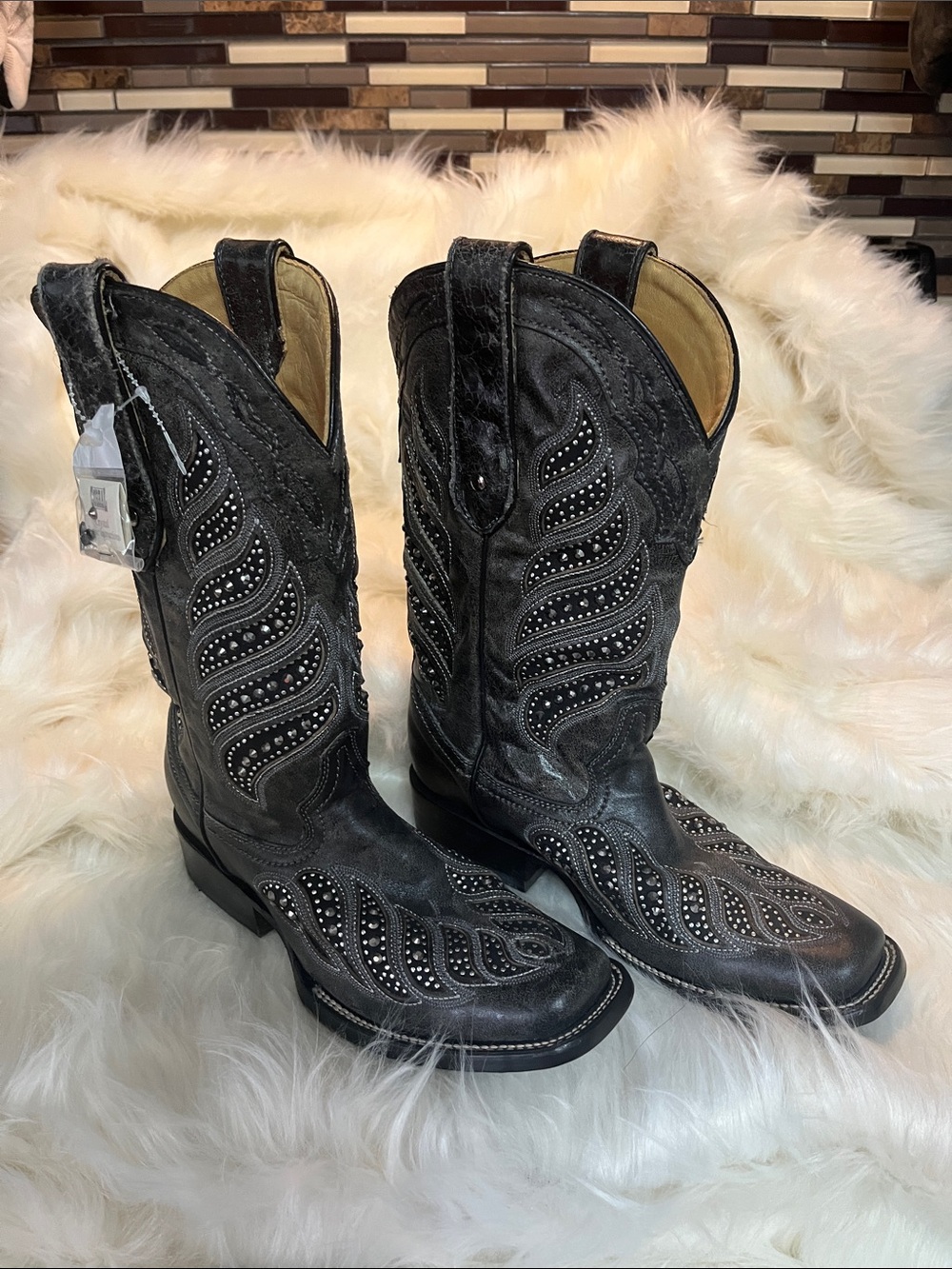 Corral C2857 NWOT Black Western Boots with Studded Detail